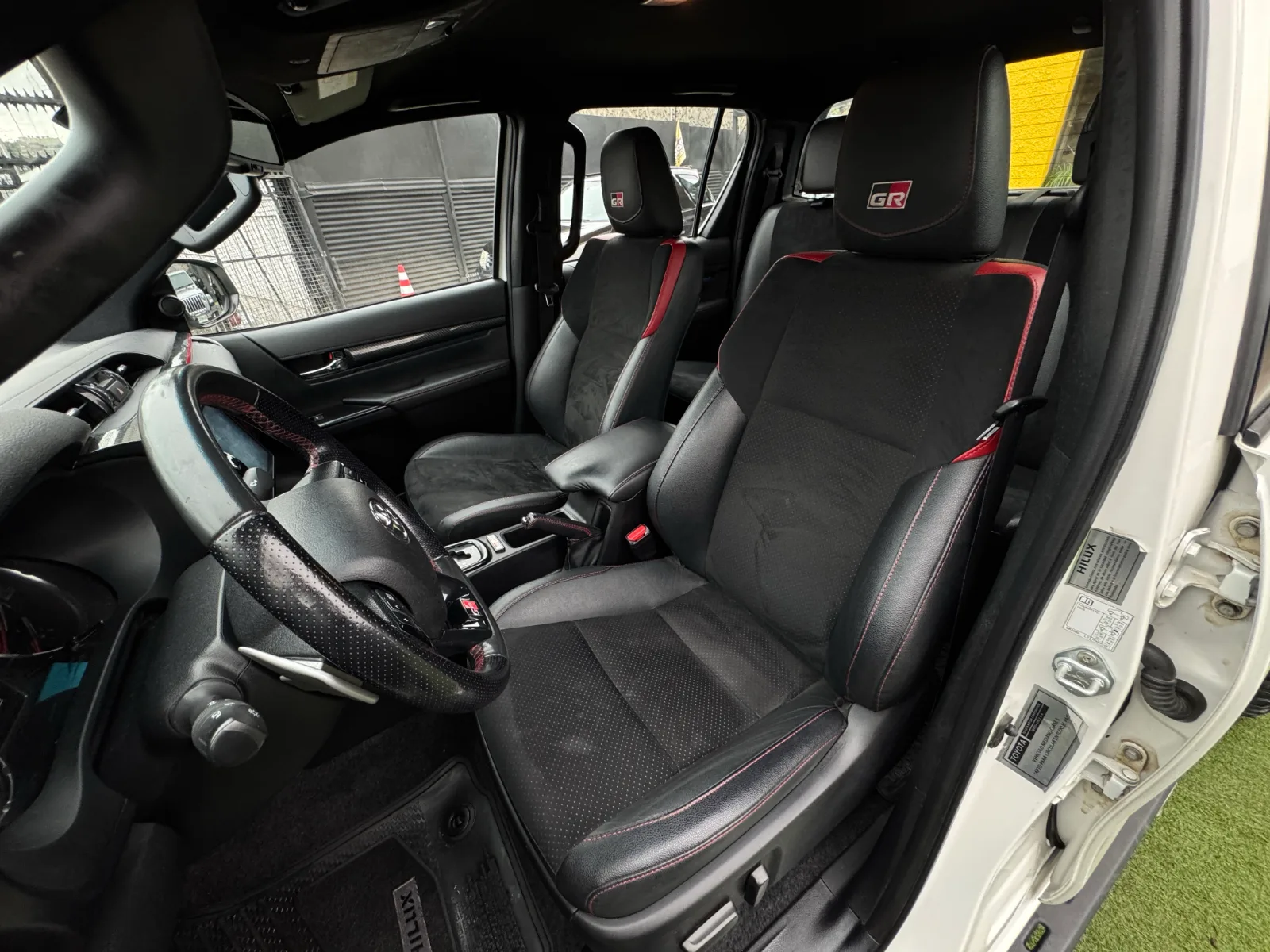 Toyota Hilux Gr — foto 16 de 21
