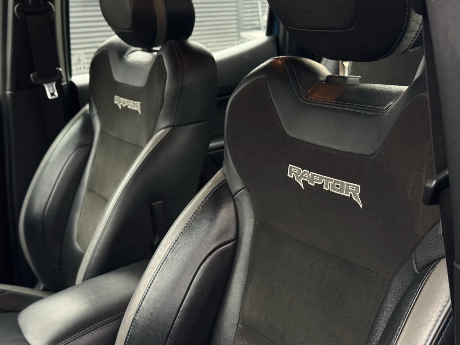 Ford Ranger Raptor — foto 15 de 21