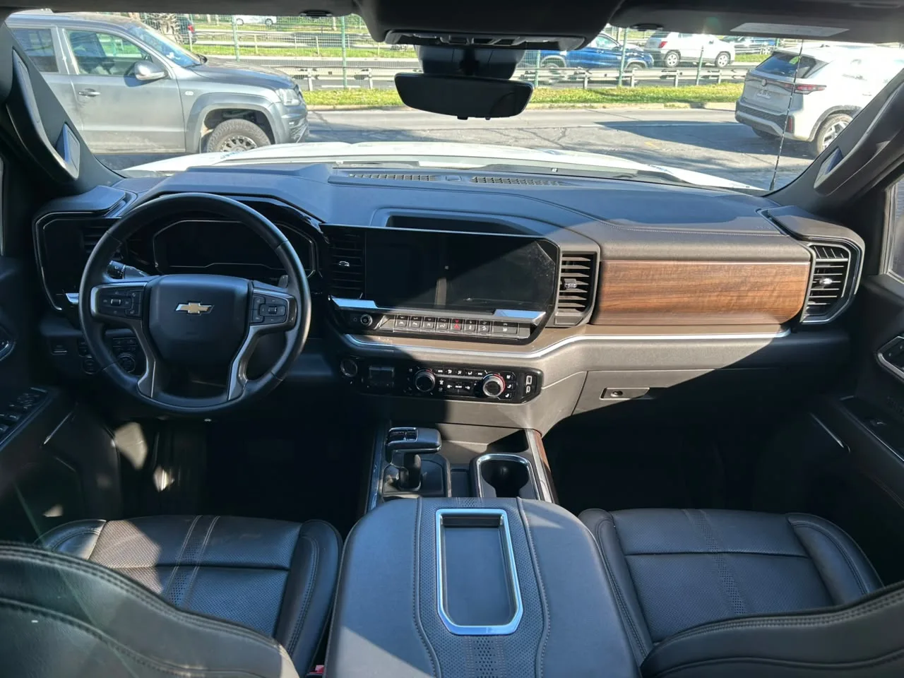 Chevrolet Silverado High Country — foto 18 de 18