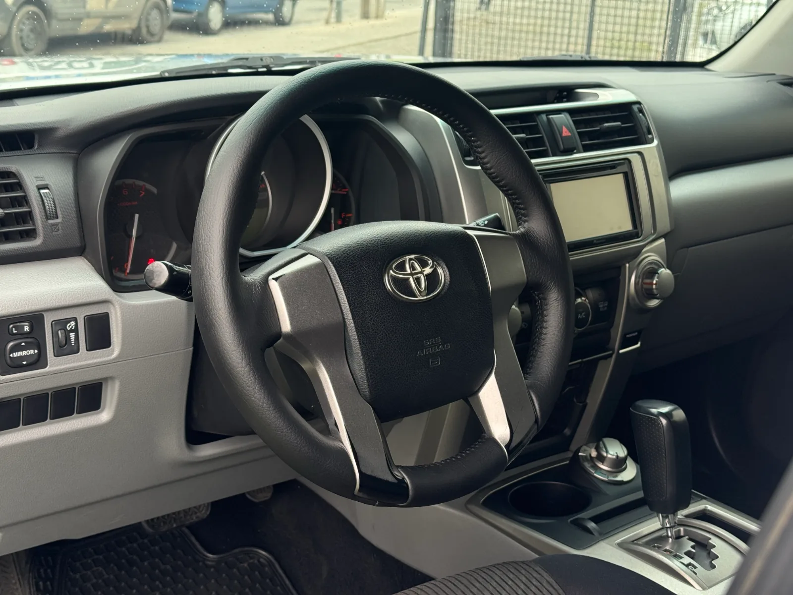Toyota 4Runner Sr5 — foto 14 de 20