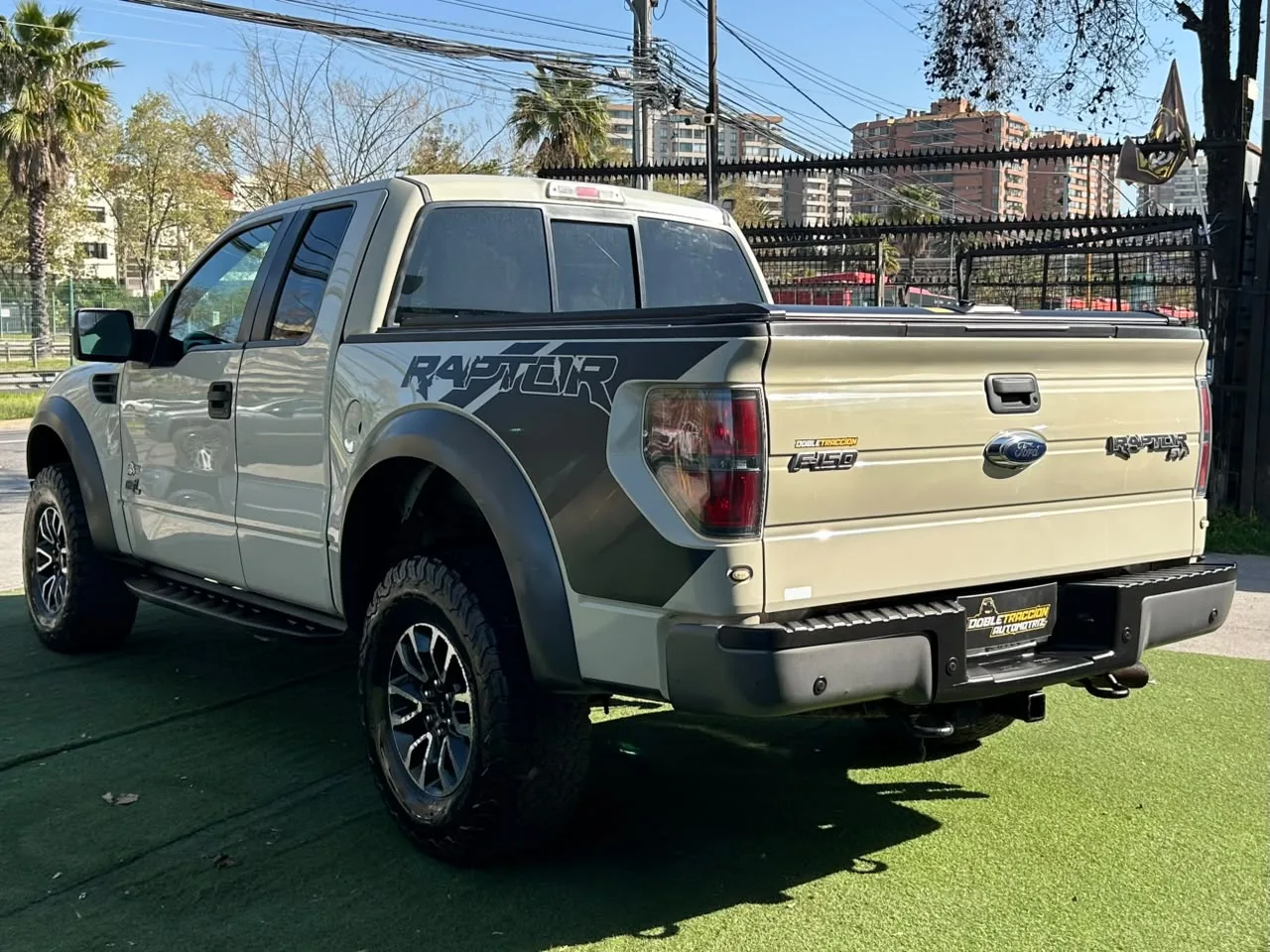 Ford F-150 Raptor Svt — foto 6 de 21