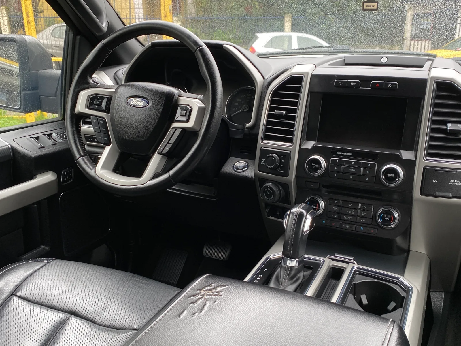 Ford F-150 Lariat Sport — foto 18 de 20