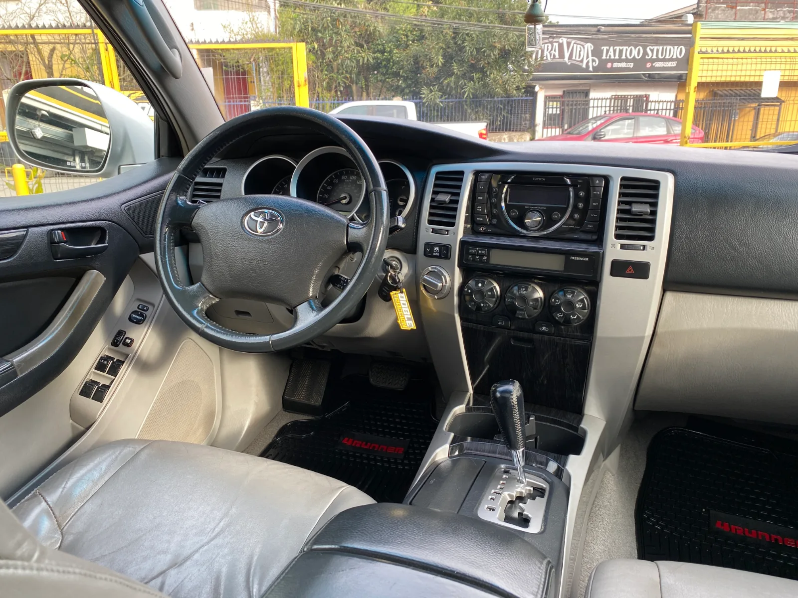 Toyota 4Runner — foto 19 de 20