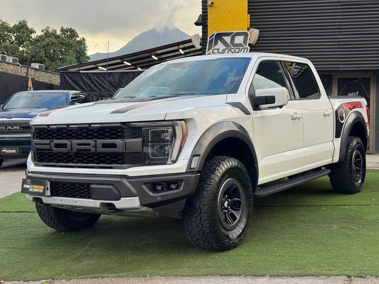 Ford F-150 Raptor — foto 3 de 20