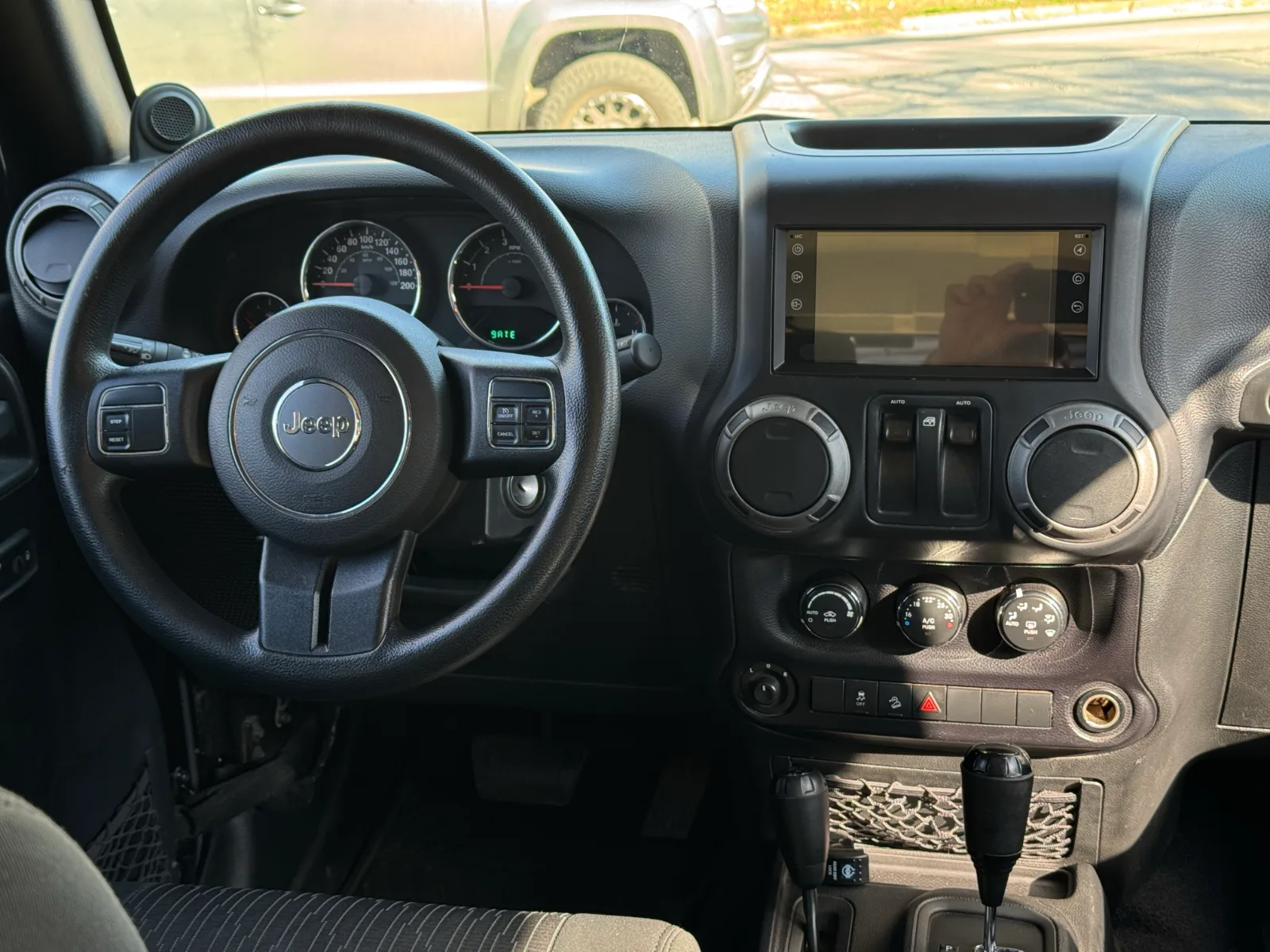 Jeep Wrangler Jk Sport — foto 16 de 17