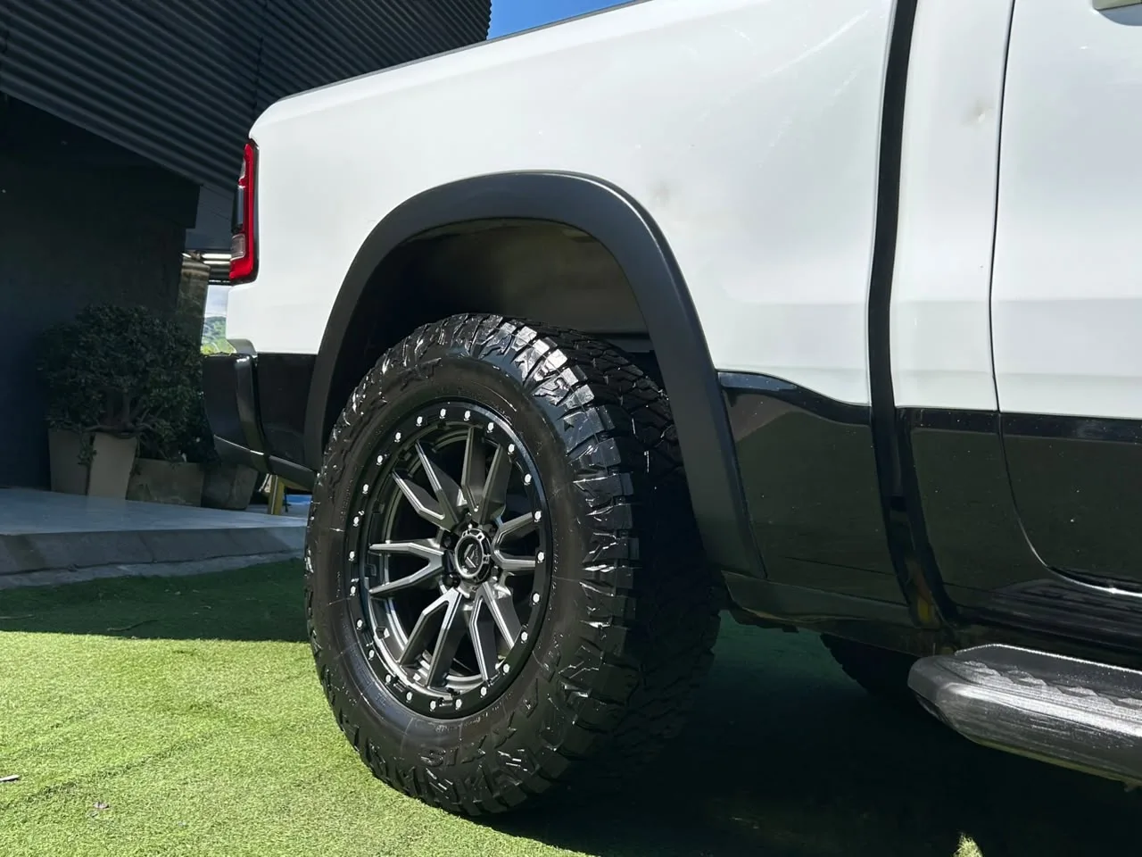 RAM 1500 Rebel Crew Dcab 4X4 5.7 Aut — foto 9 de 20