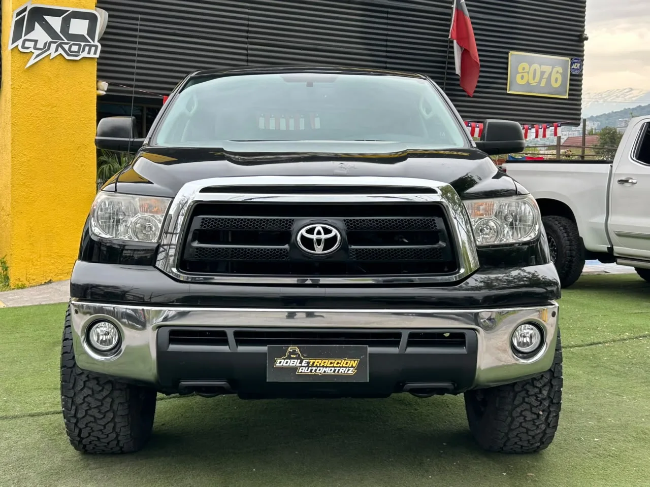 Toyota Tundra — foto 2 de 19