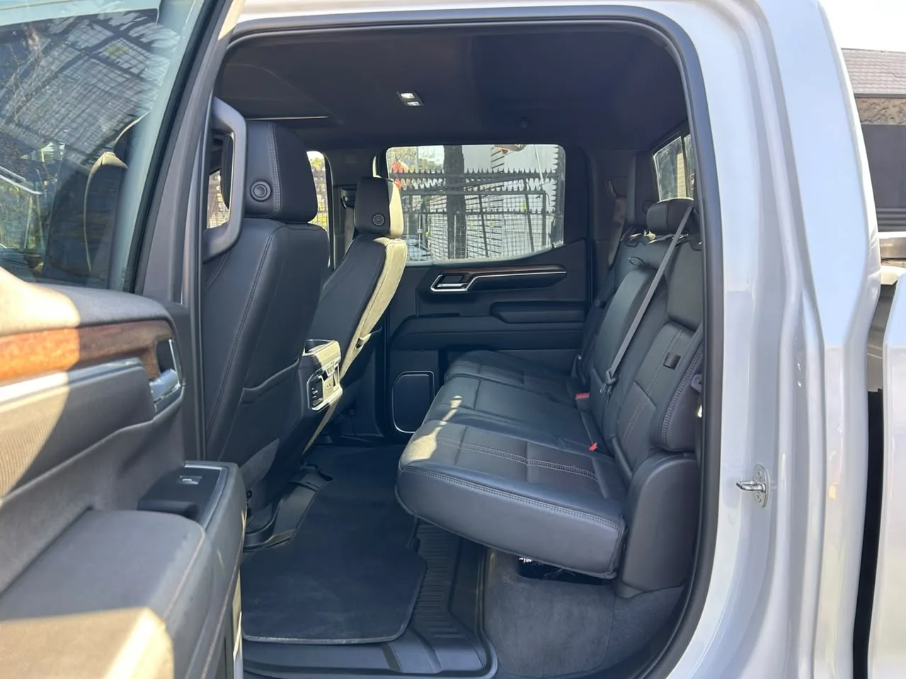 Chevrolet Silverado High Country — foto 17 de 18