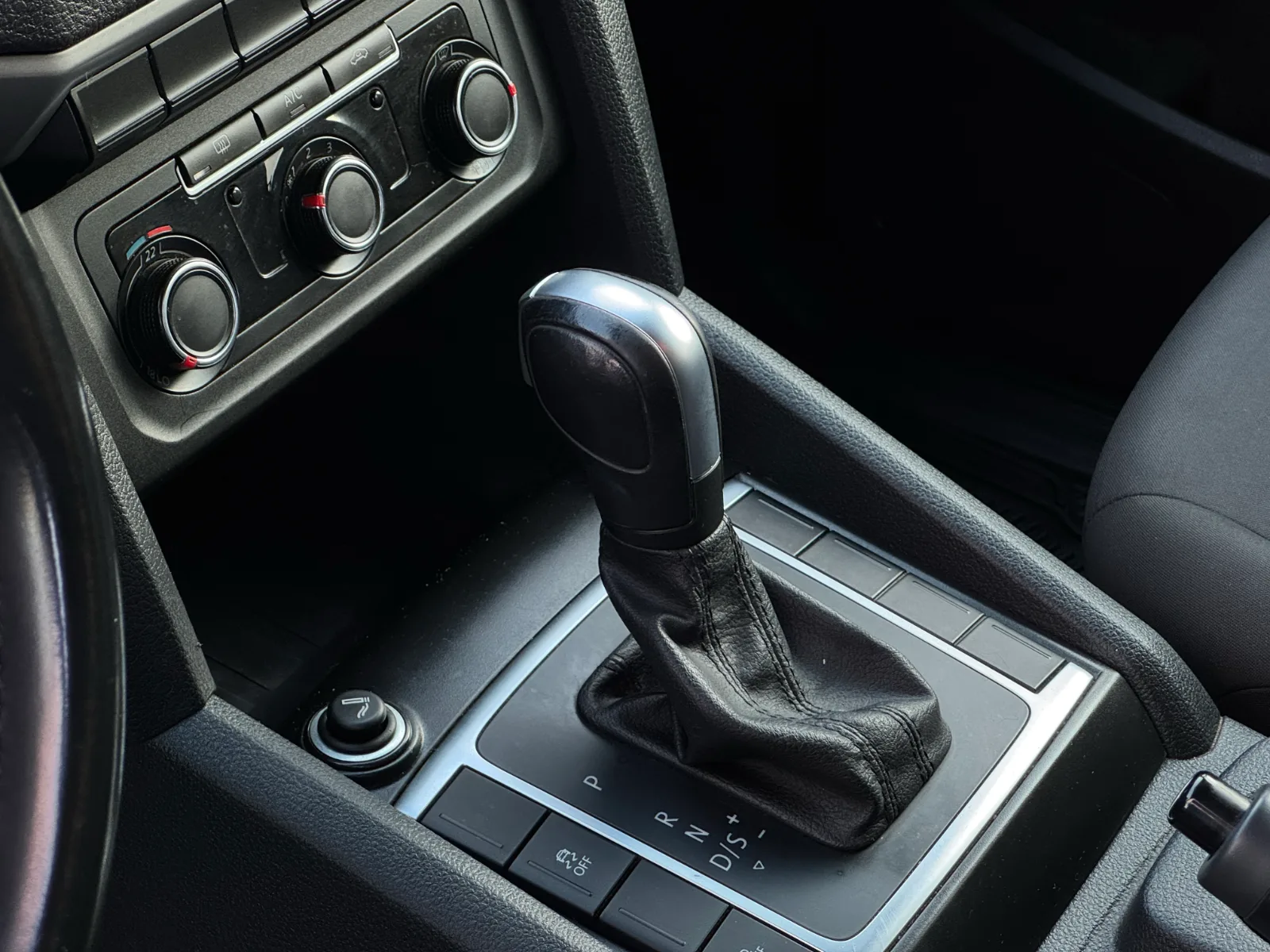 Volkswagen Amarok Confortline — foto 15 de 17