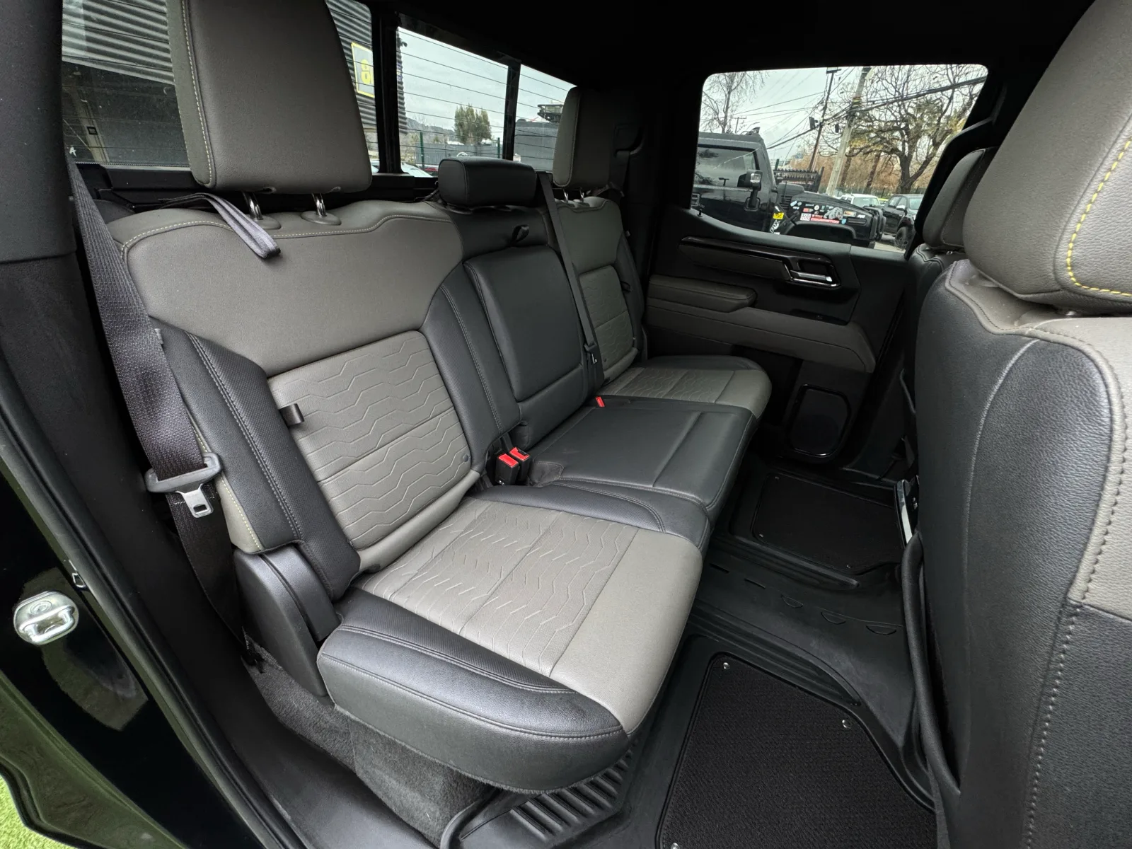 Chevrolet Silverado Zr2 — foto 18 de 21