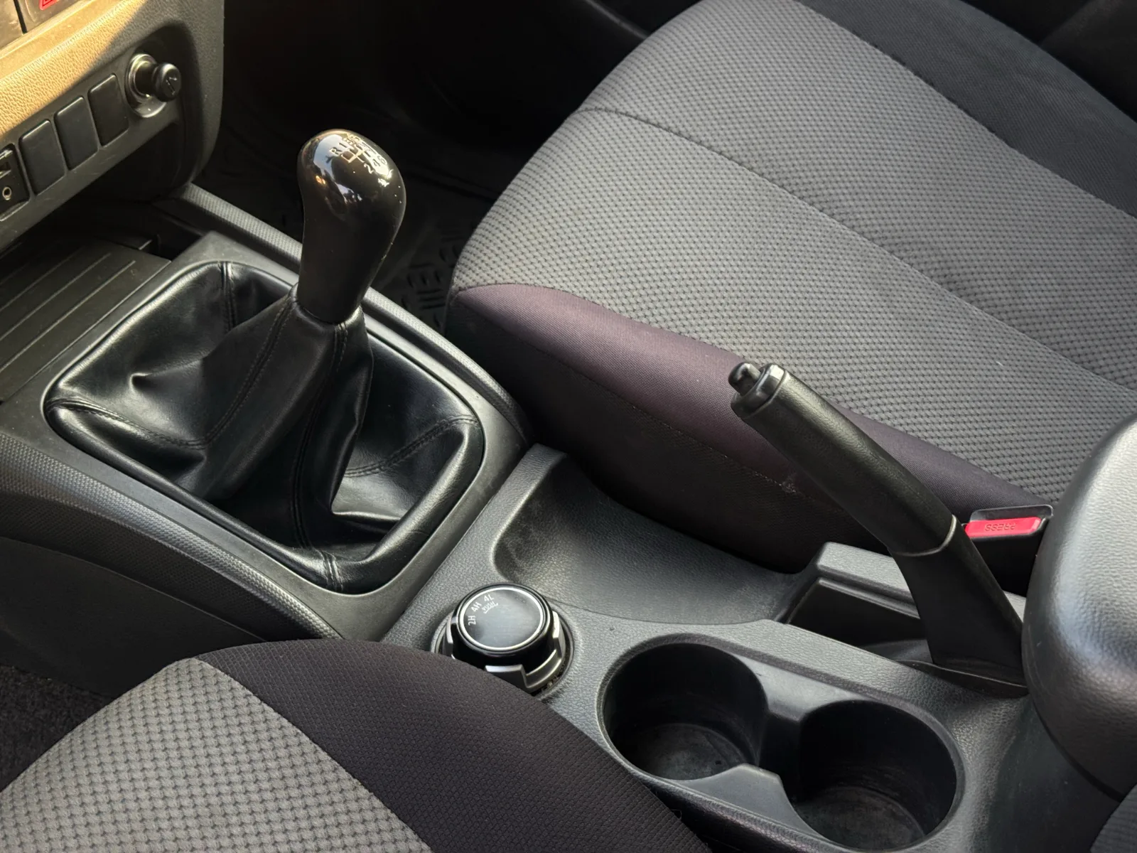 Mitsubishi L200 Katana Crt — foto 15 de 16