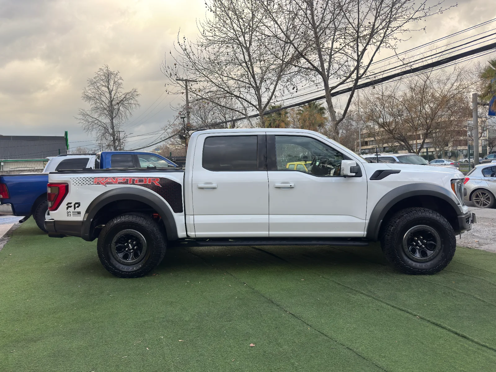 Ford F-150 Raptor — foto 8 de 20