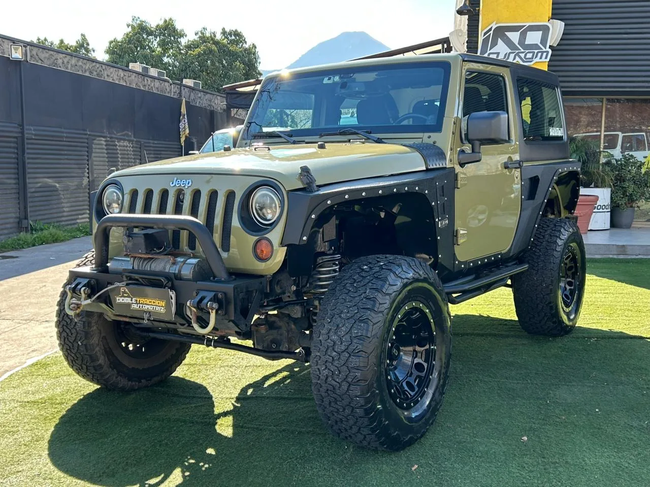Jeep Wrangler Sport — foto 3 de 16