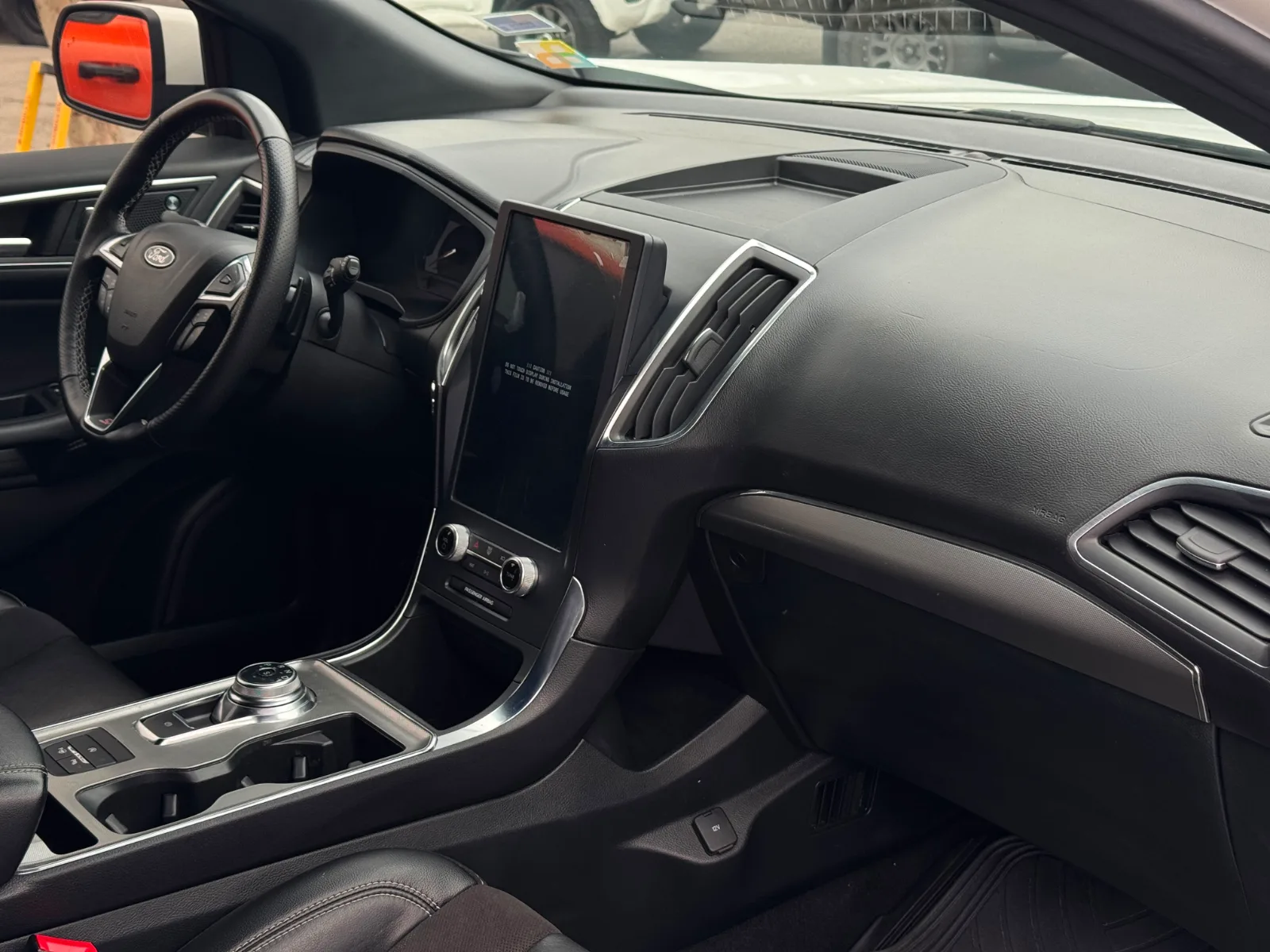 Ford Edge St — foto 17 de 21