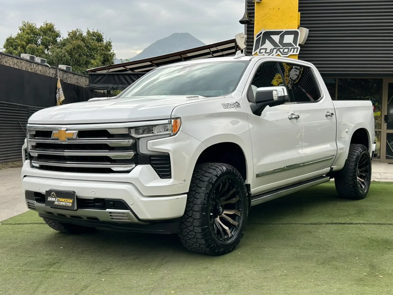 Chevrolet Silverado High Country Duramax Iva Incluido — foto 3 de 18