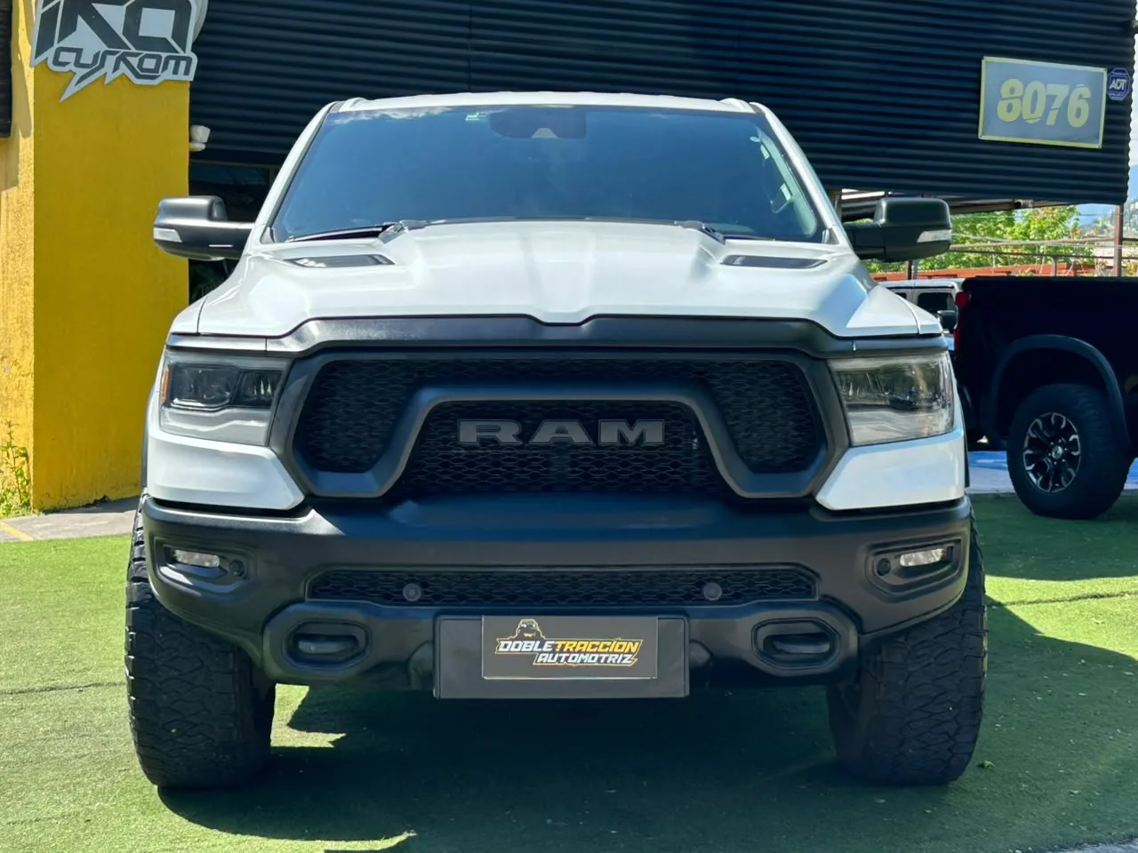 RAM 1500 Rebel Crew Dcab 4X4 5.7 Aut — foto 2 de 20