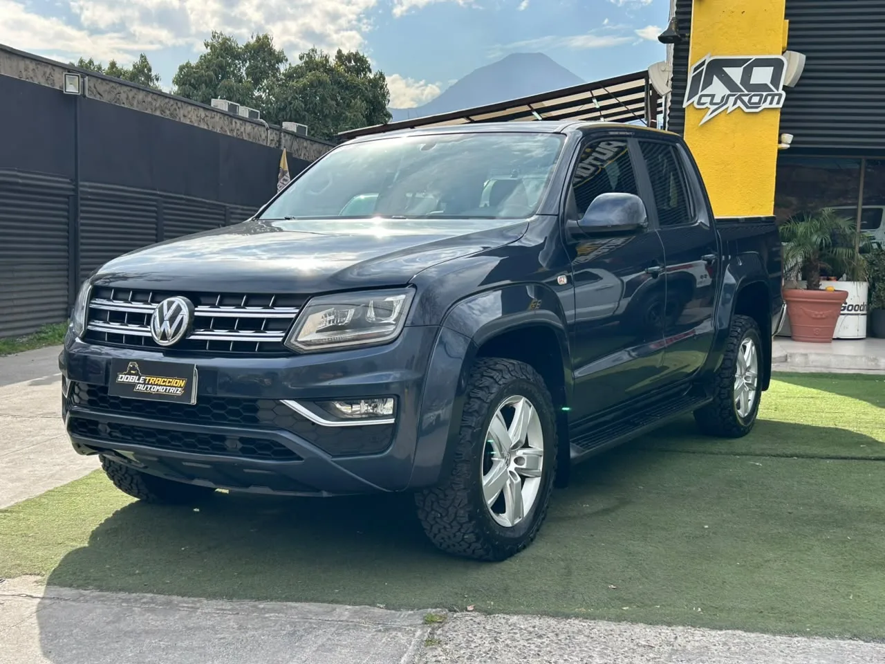 Volkswagen Amarok Highline — foto 3 de 14