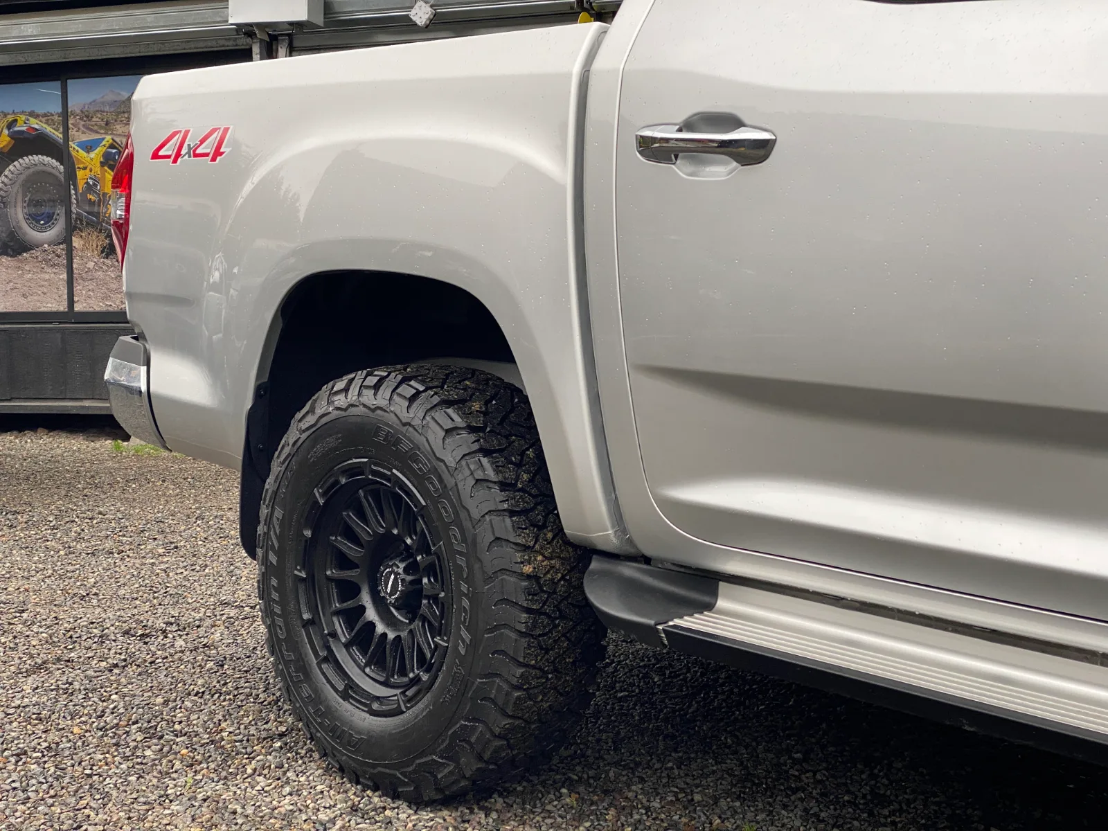 Maxus T60 — foto 11 de 20