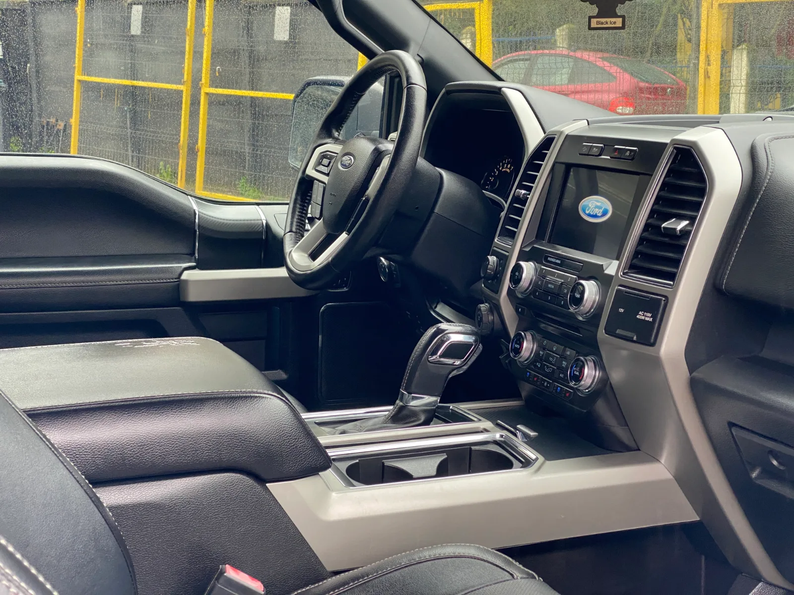 Ford F-150 Lariat Sport — foto 16 de 20