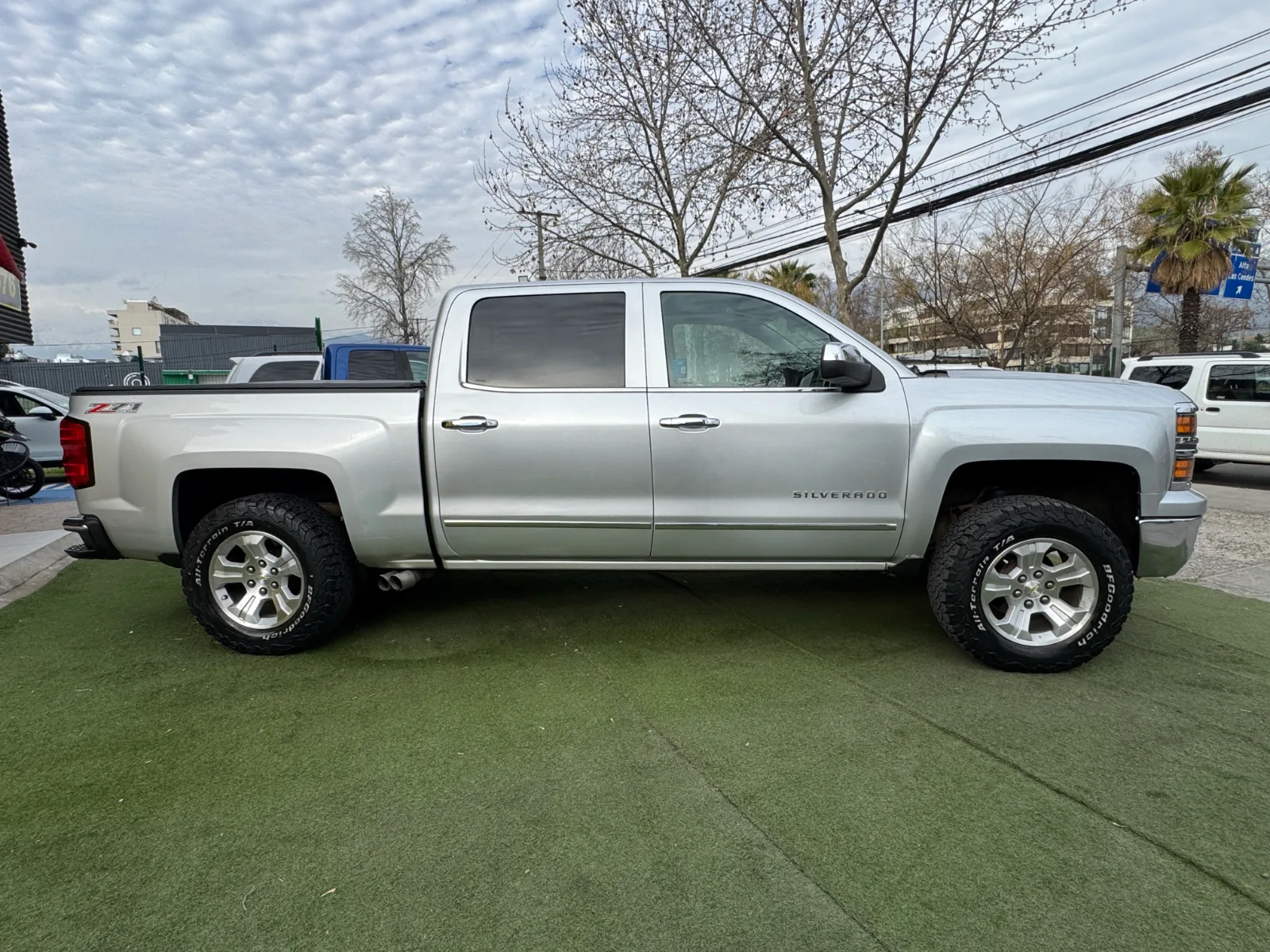 Chevrolet Silverado Ltz Z71 — foto 8 de 19
