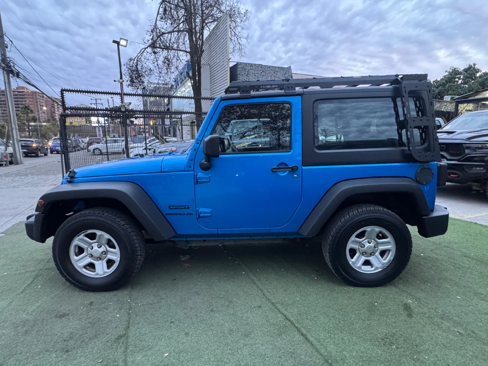 Jeep Wrangler Jk Sport Crd — foto 4 de 15