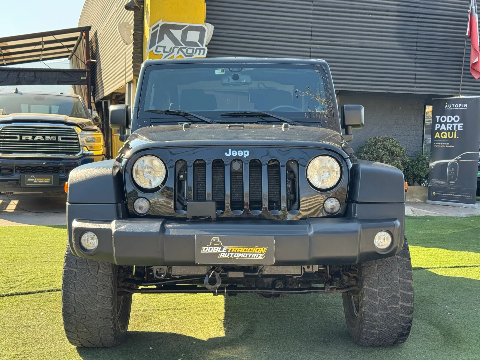 Jeep Wrangler Jk Sport — foto 2 de 17
