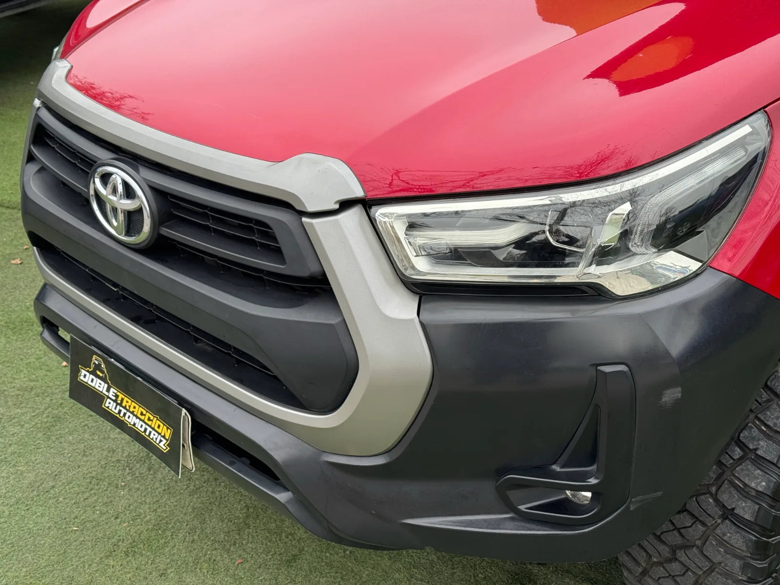 Toyota Hilux — foto 4 de 17
