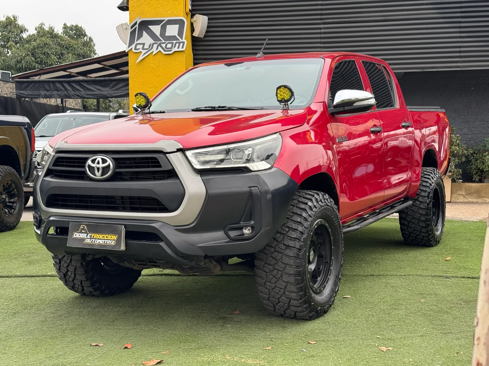 Toyota Hilux — foto 3 de 17
