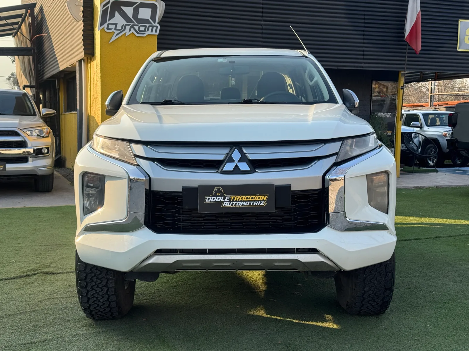 Mitsubishi L200 Katana Crt — foto 2 de 16