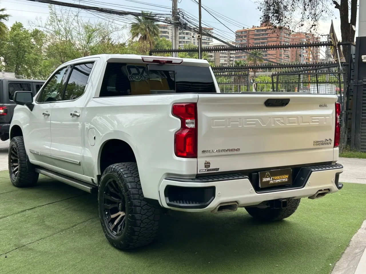 Chevrolet Silverado High Country Duramax Iva Incluido — foto 7 de 18
