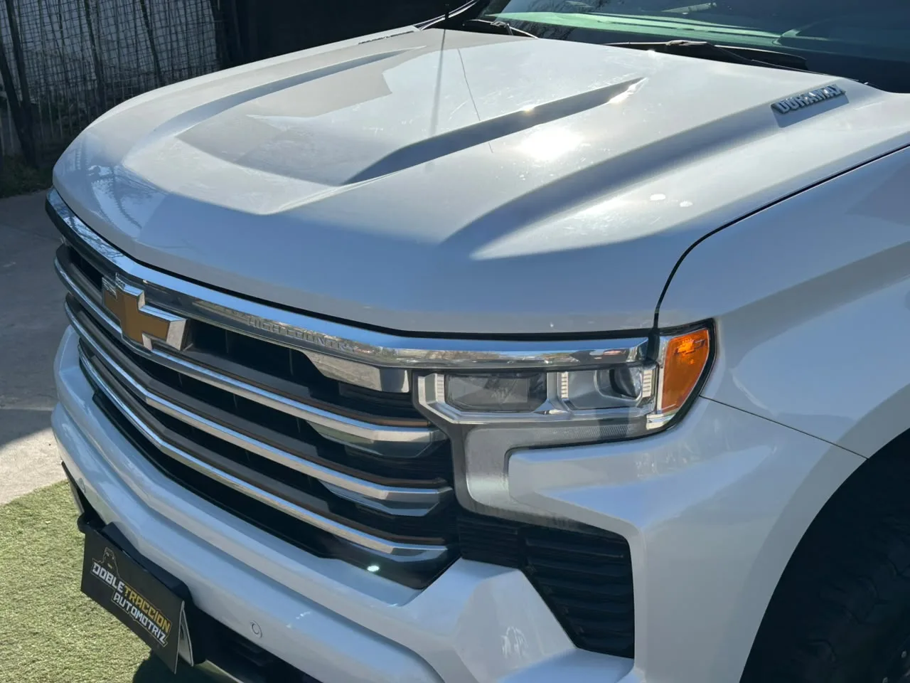 Chevrolet Silverado High Country — foto 4 de 18