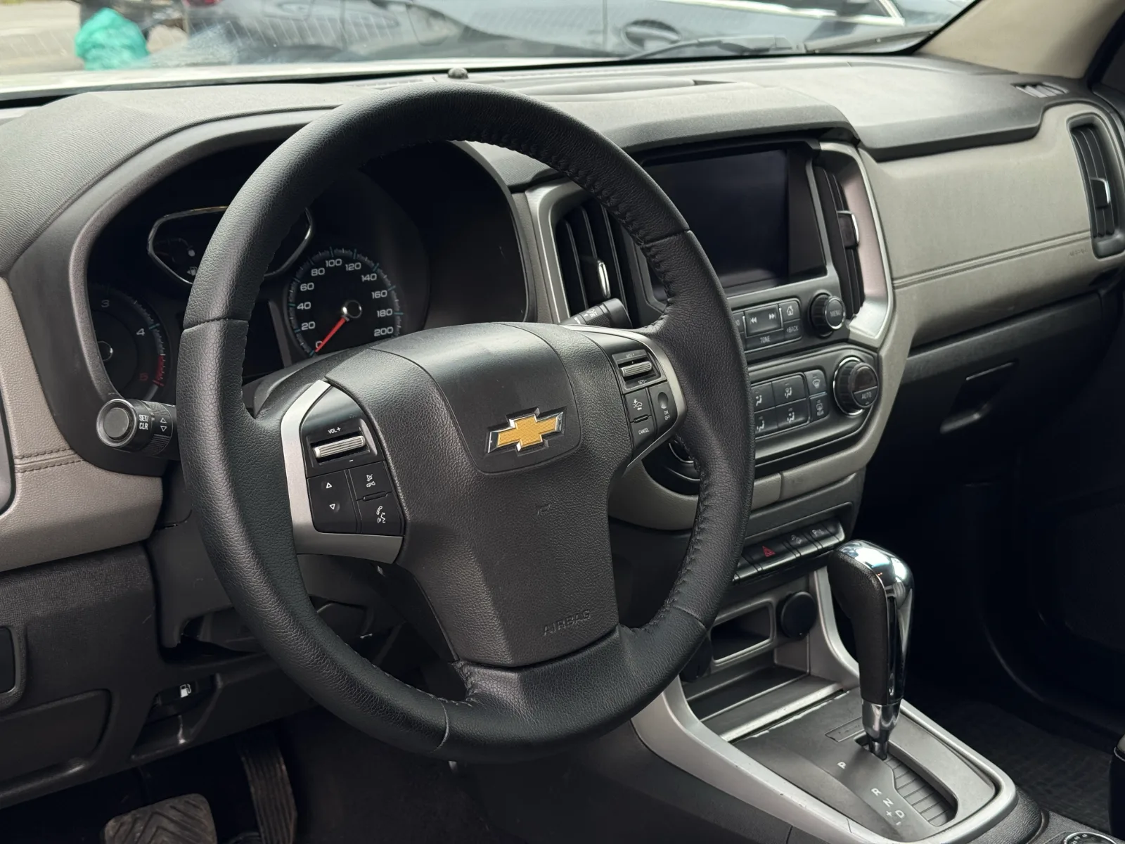 Chevrolet Colorado — foto 13 de 18